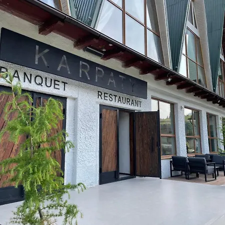 Tourkomplex Karpaty 3*